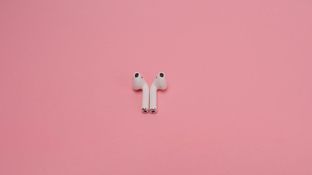 wireless earbuds